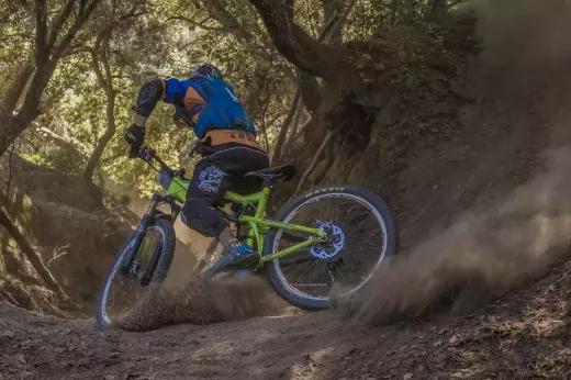 Percorra as trilhas: um guia completo para tipos e terrenos de mountain bike