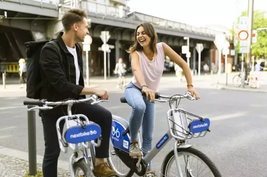Potência do pedal: como navegar com segurança pelas ruas da cidade em sua bicicleta